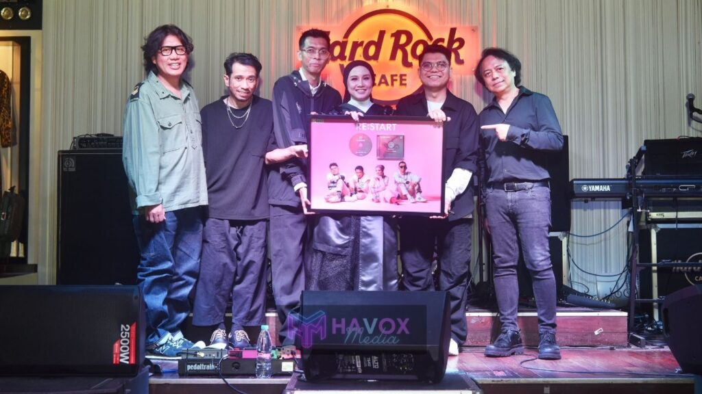 RE:START Sakura Band