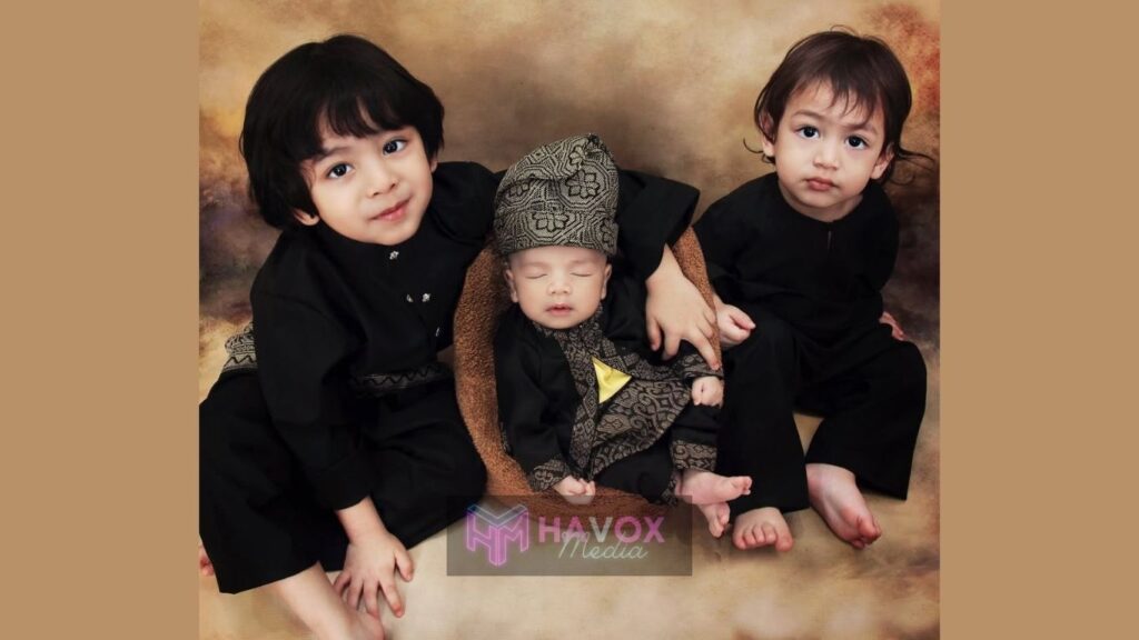 Raja Uzayn Uyaina Arshad